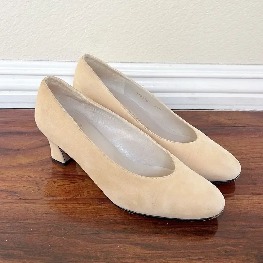 Delman Vintage Suede Classic Minimalist Low Heel Shoes
